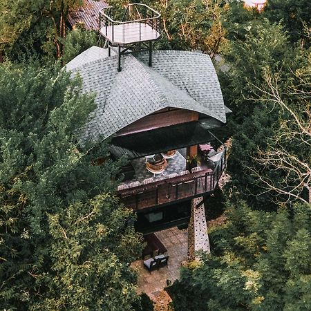 Hotel The Chamuang Forest Nakhon Nayok Exterior foto